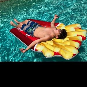 Meet your Posher, Johny